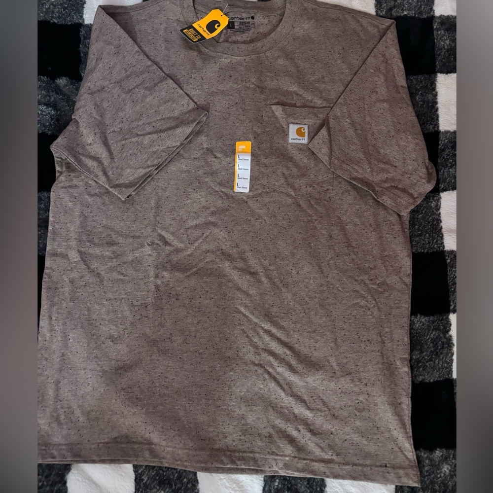 men’s carhartt tee size L